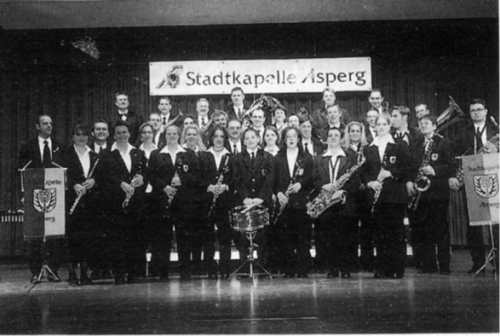 2000 jahreskonzert gruppenbild stadtkapelle